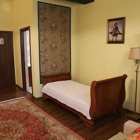 Boutique Vila White Duchess Năvodari Eksteriør billede
