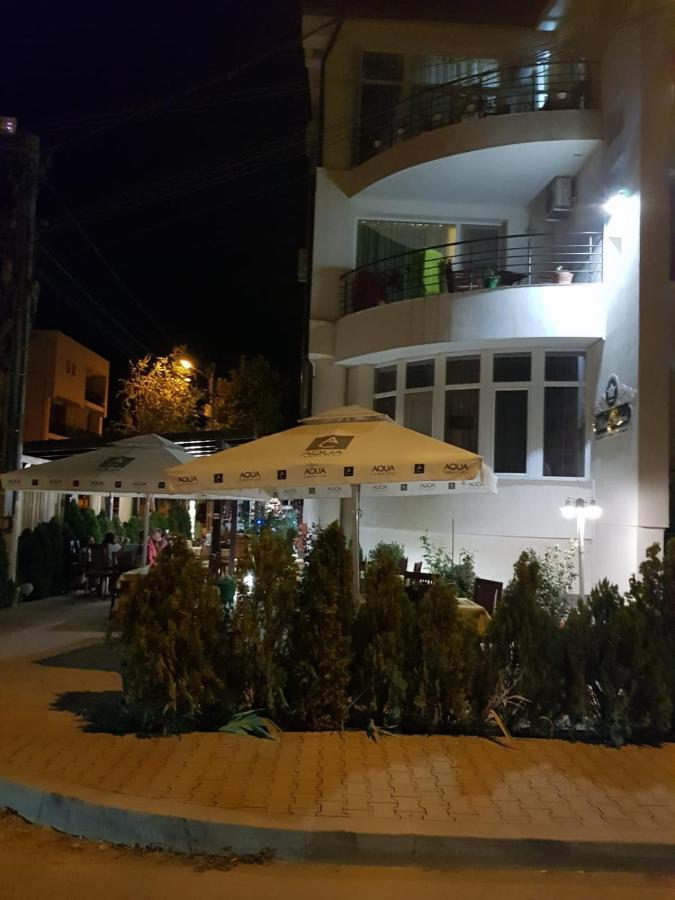 Boutique Vila White Duchess Năvodari Eksteriør billede