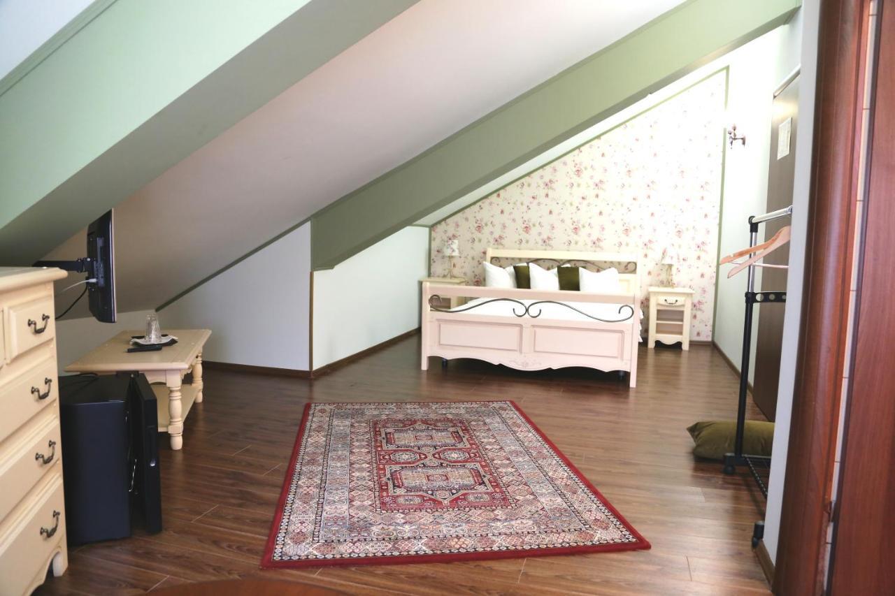 Boutique Vila White Duchess Năvodari Eksteriør billede